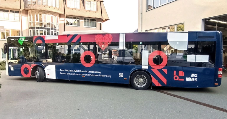 Busbeklebung